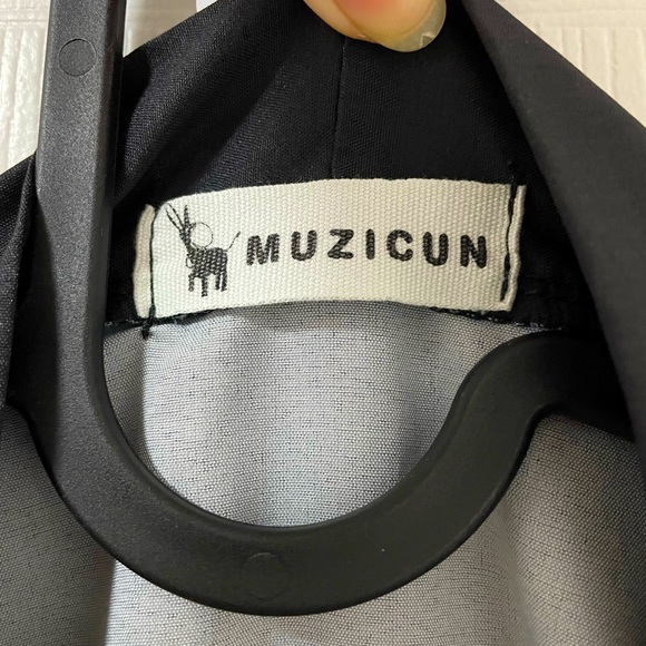 Unisex Sakura Blossoms & Koi Fish Printed Haori Kimino Cardigan | ONE Size - Picture 9 of 10